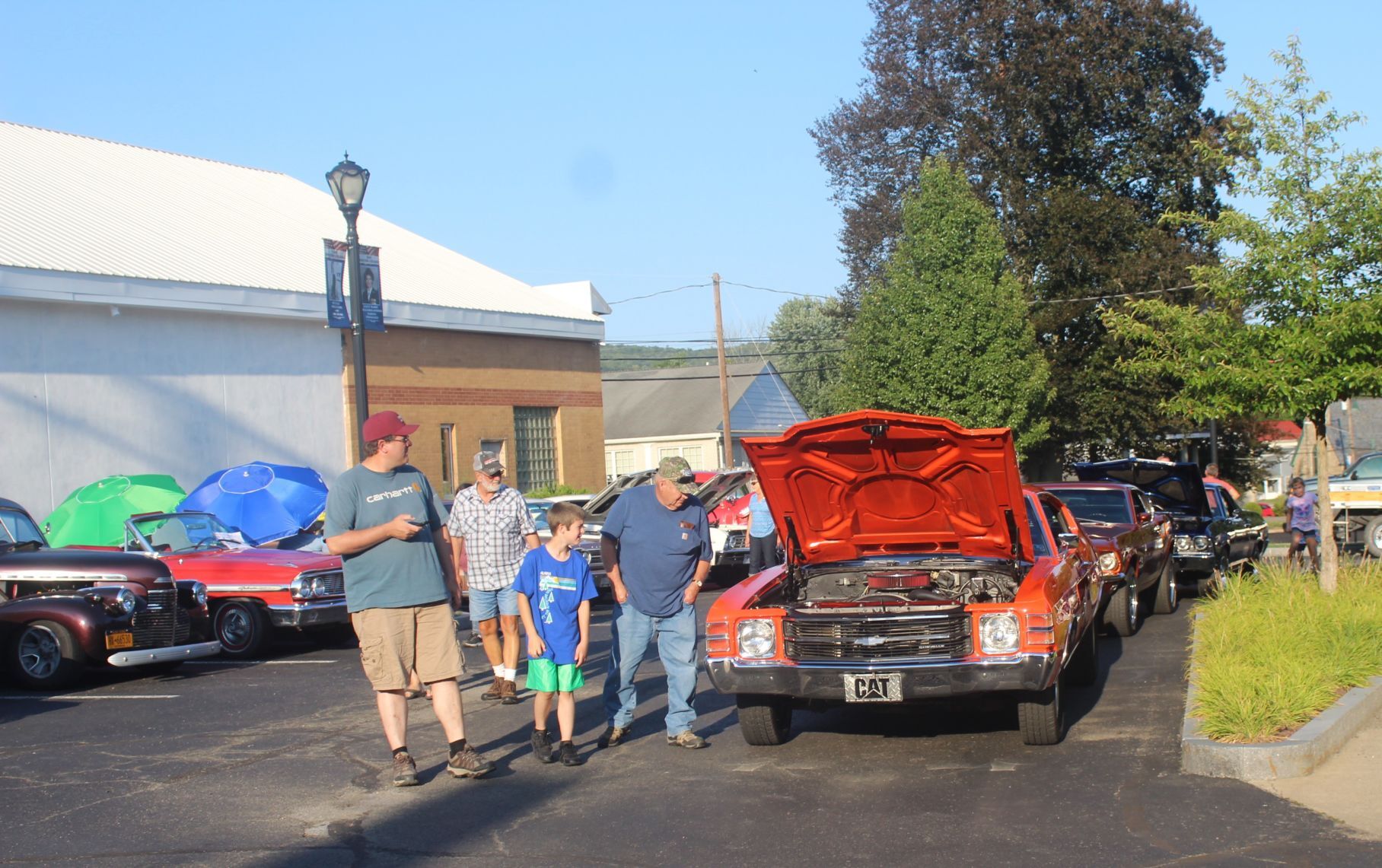 Troy Town Cruisers near the finish line of 10th anniversary year